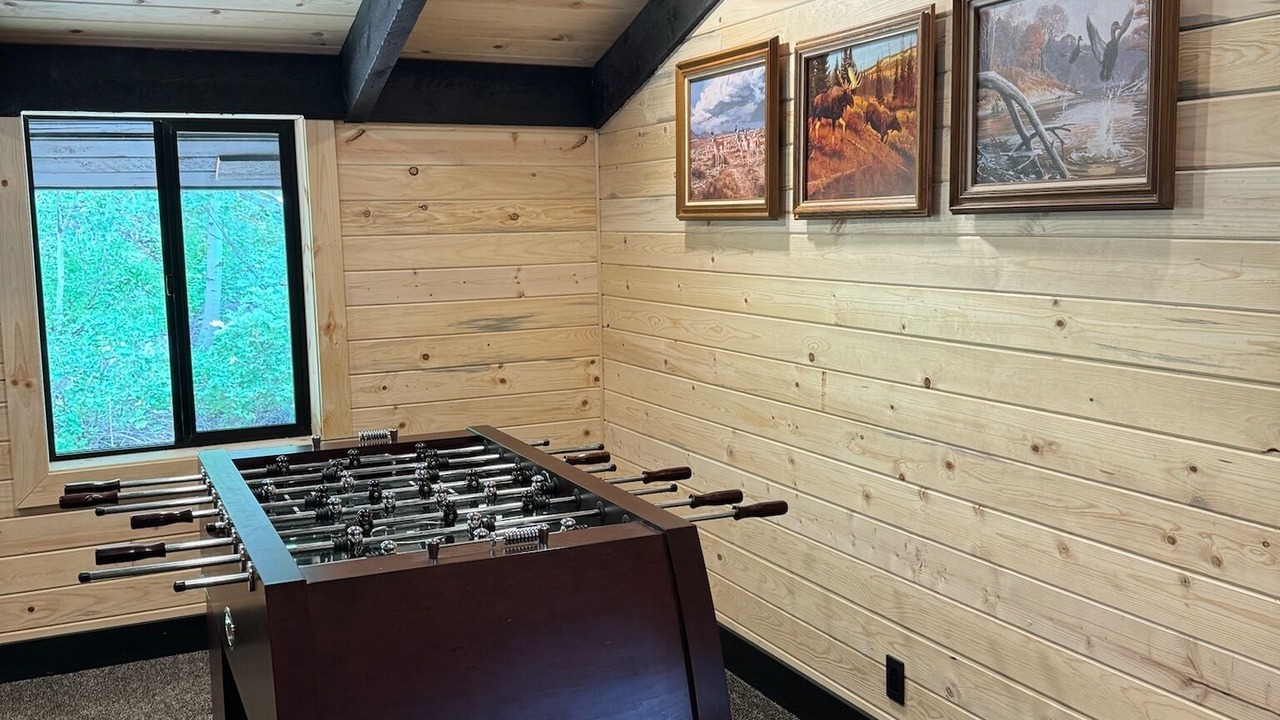 Photo of Bedroom in Island Park