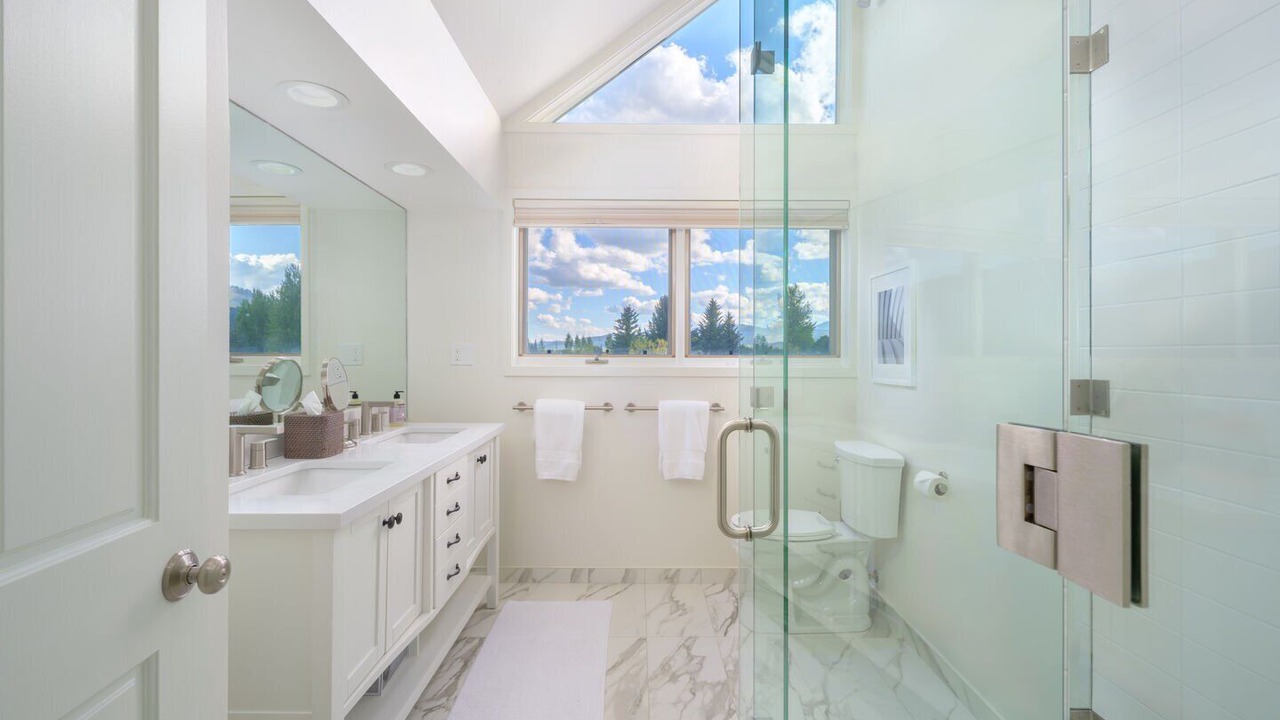 Photo of Bathroom in Wilson