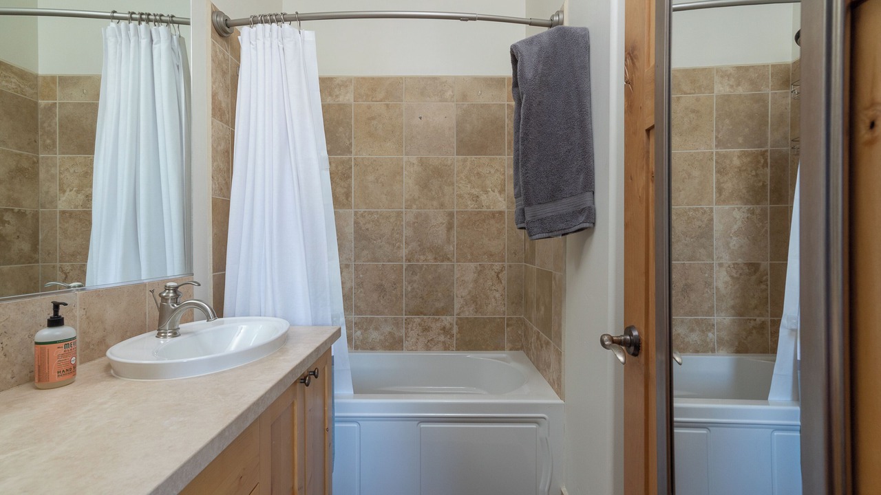 Photo of Bathroom in Warm Springs