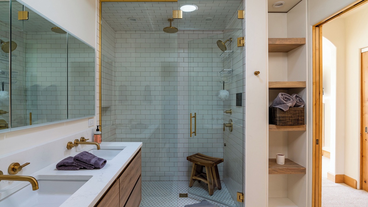 Photo of Bathroom in Warm Springs