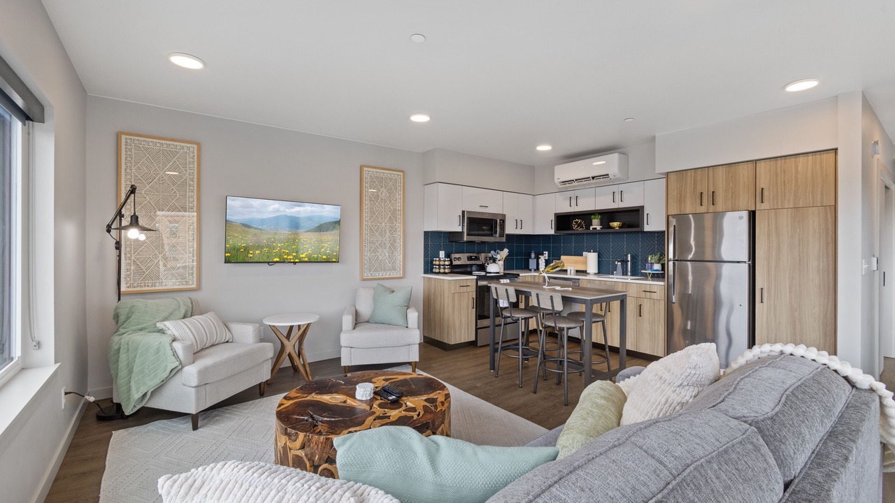 Photo of Livingroom in Cliff - Cannon