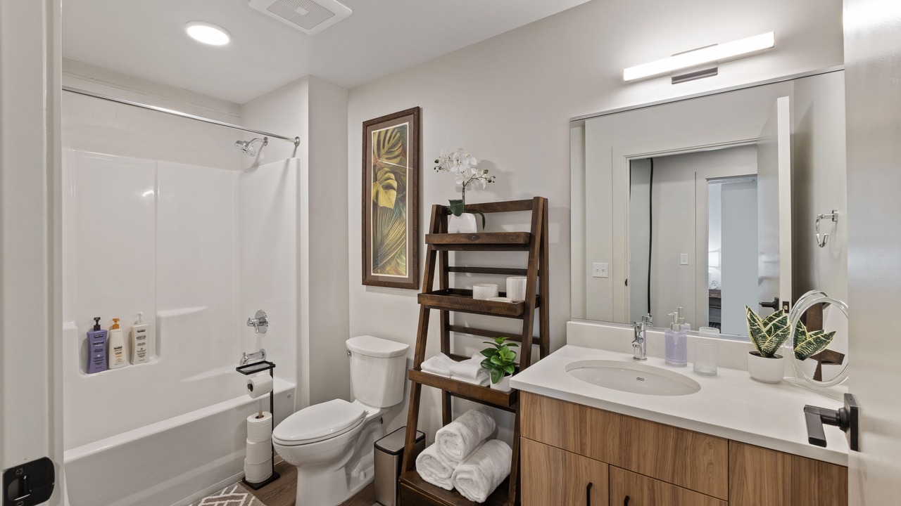 Photo of Bathroom in Cliff - Cannon