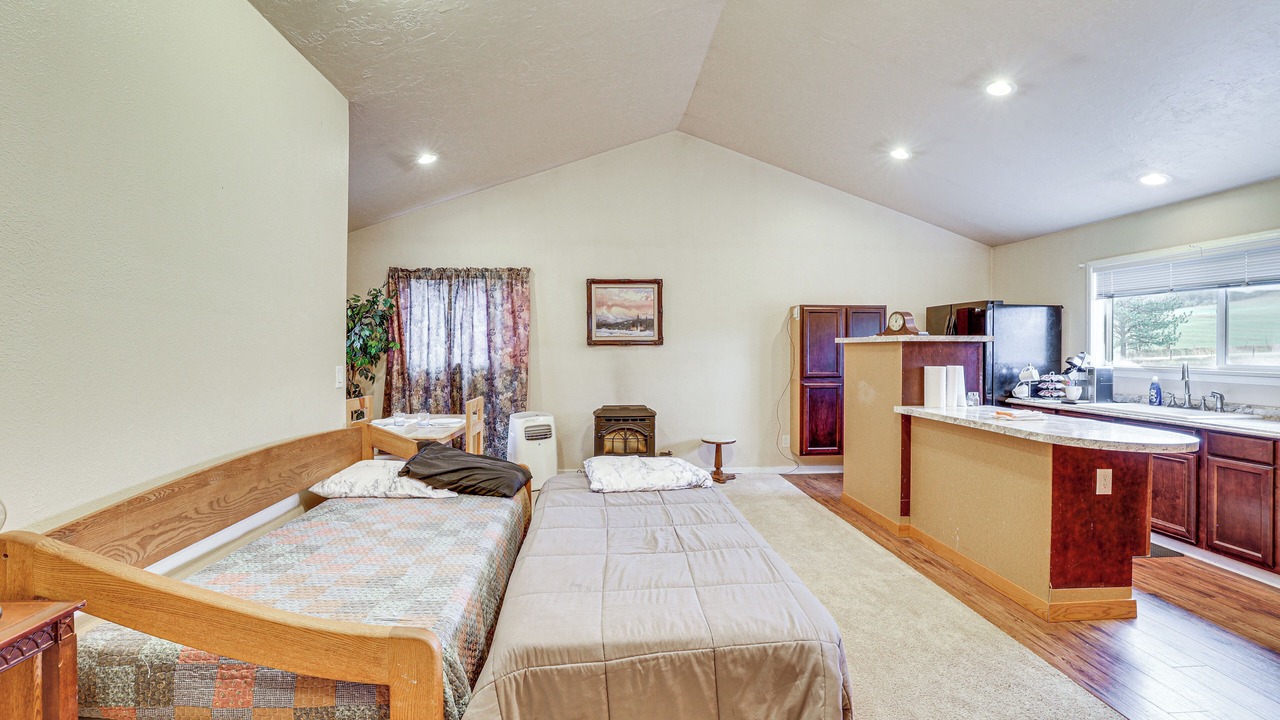 Photo of Bedroom in Stites