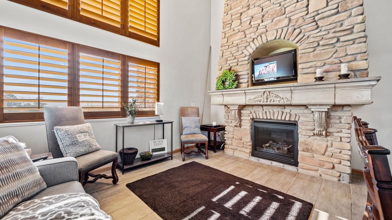 Photo of Livingroom in Wolf Creek