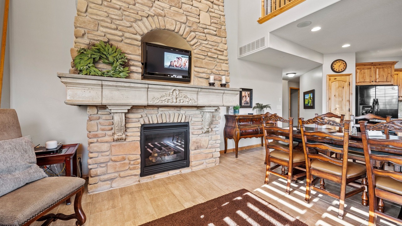 Photo of Livingroom in Wolf Creek