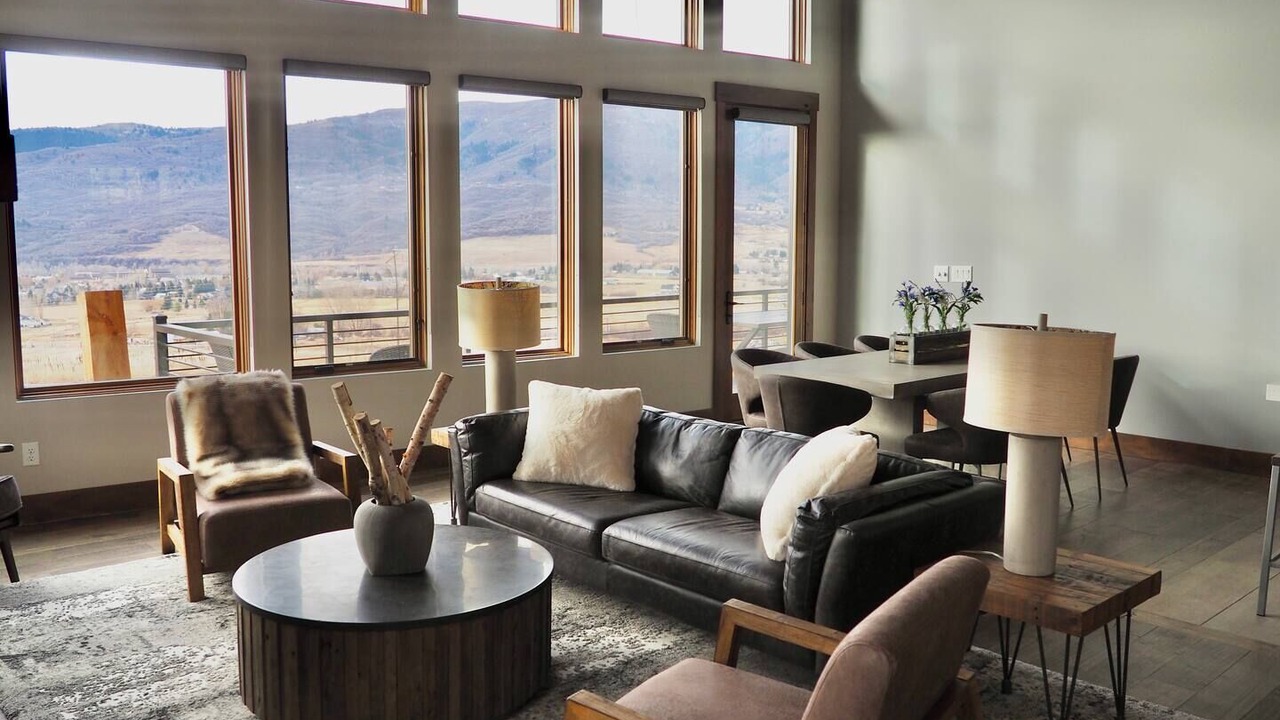 Photo of Livingroom in Eden