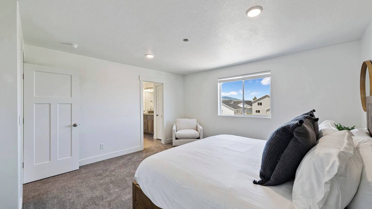 Photo of Bedroom in Sweetwater