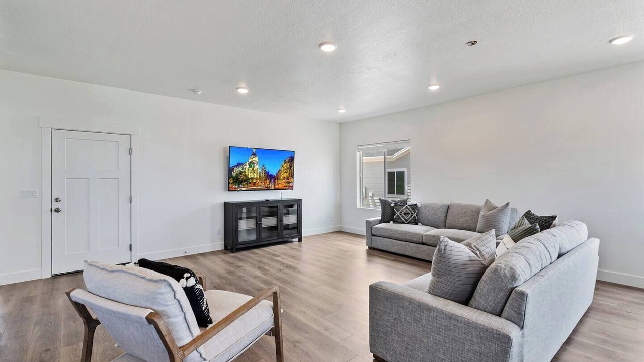 Photo of Livingroom in Sweetwater