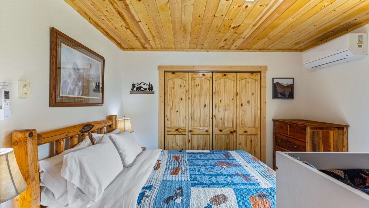 Photo of Bedroom in Gardiner