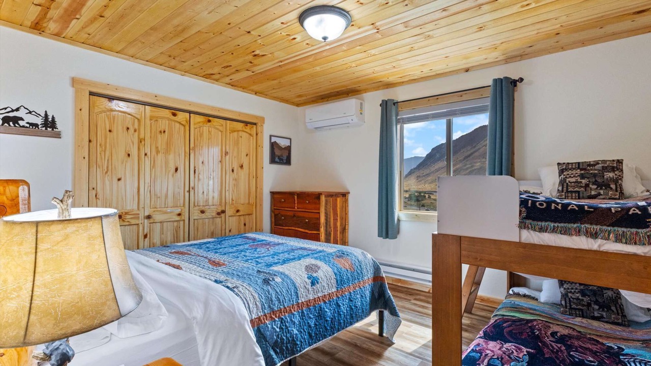 Photo of Bedroom in Gardiner