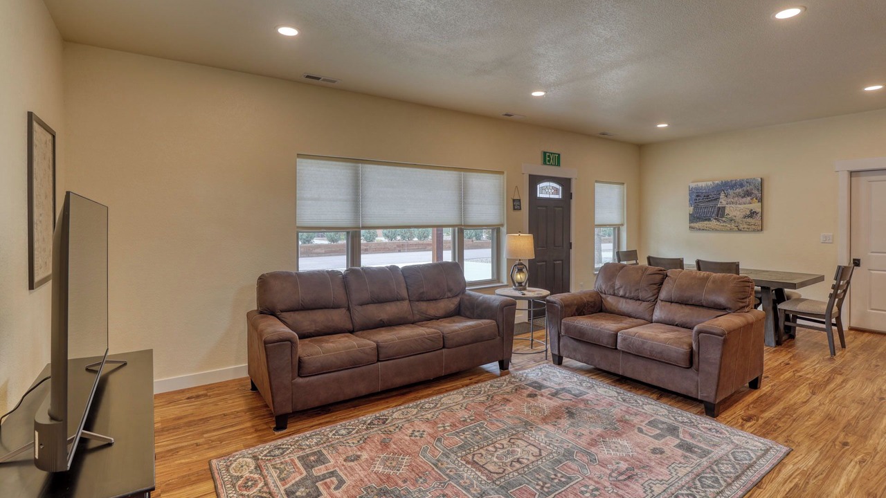 Photo of Livingroom in Rockerville