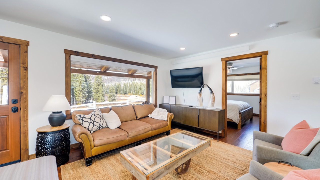 Photo of Bedroom in Game Creek