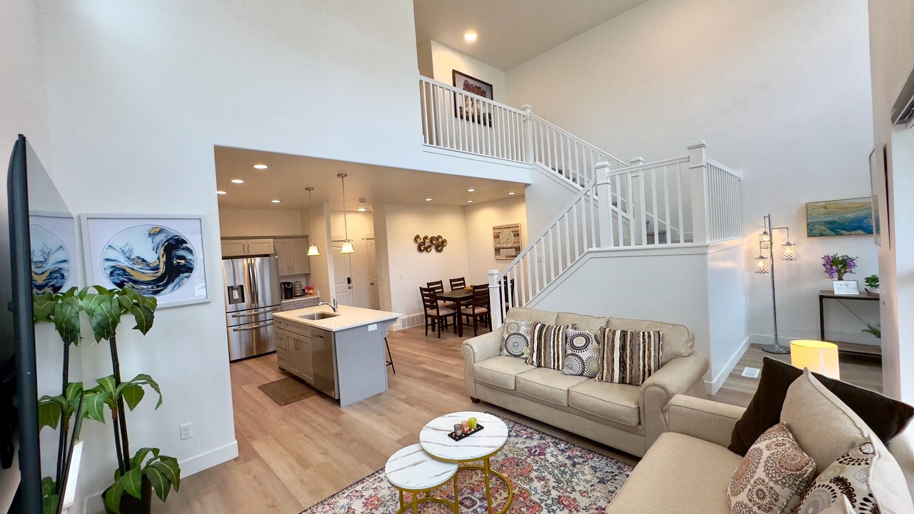 Photo of Livingroom in Lehi