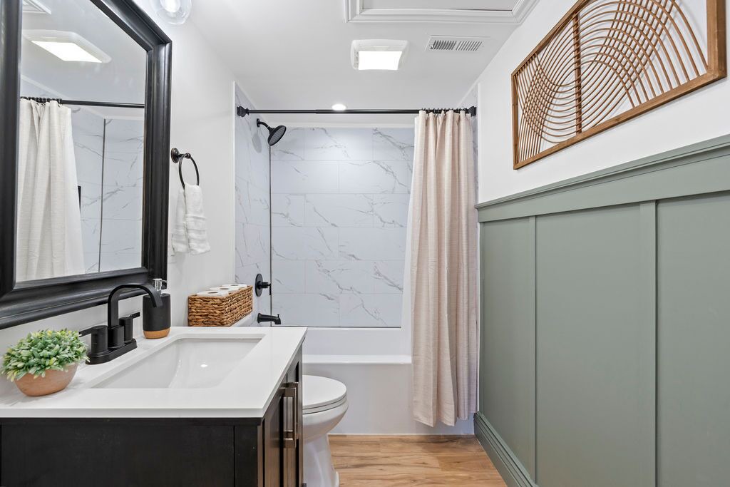 Photo of Bathroom in Lower Avenues