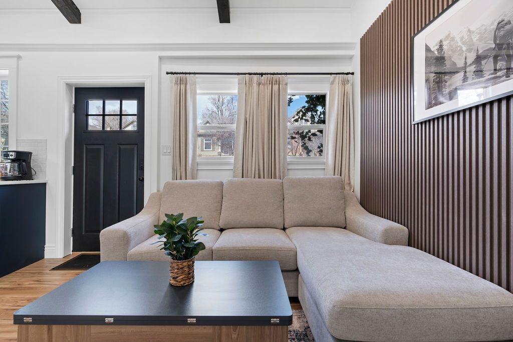 Photo of Livingroom in Lower Avenues