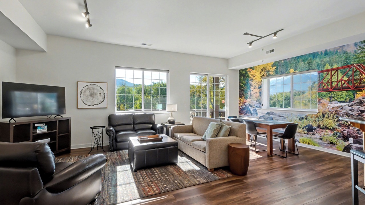 Photo of Livingroom in Downtown Leavenworth