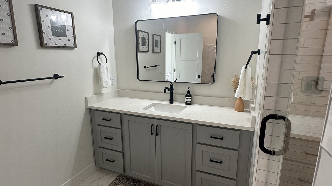 Photo of Bathroom in Harbor Village