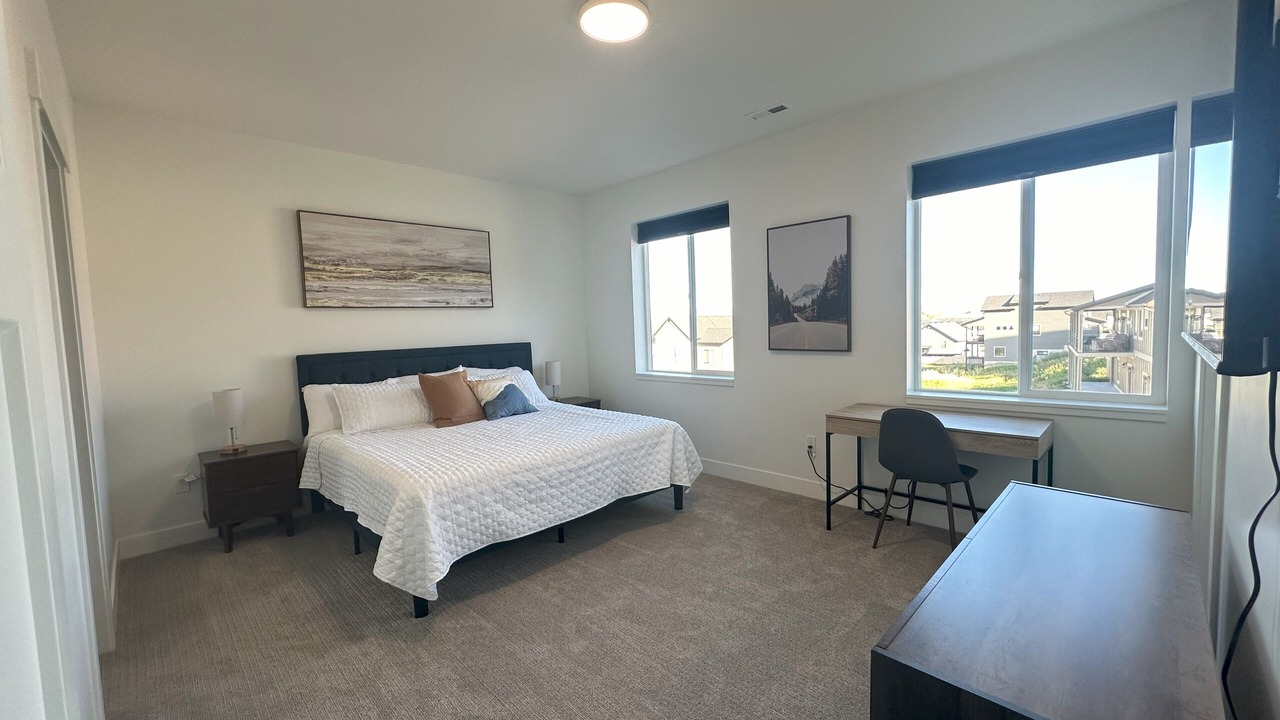 Photo of Bedroom in Harbor Village