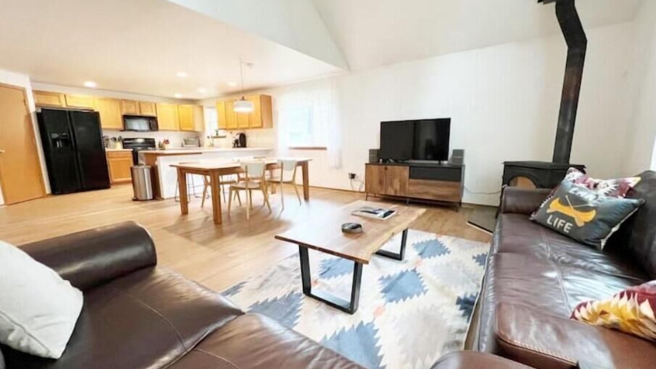 Photo of Livingroom in Hoodsport
