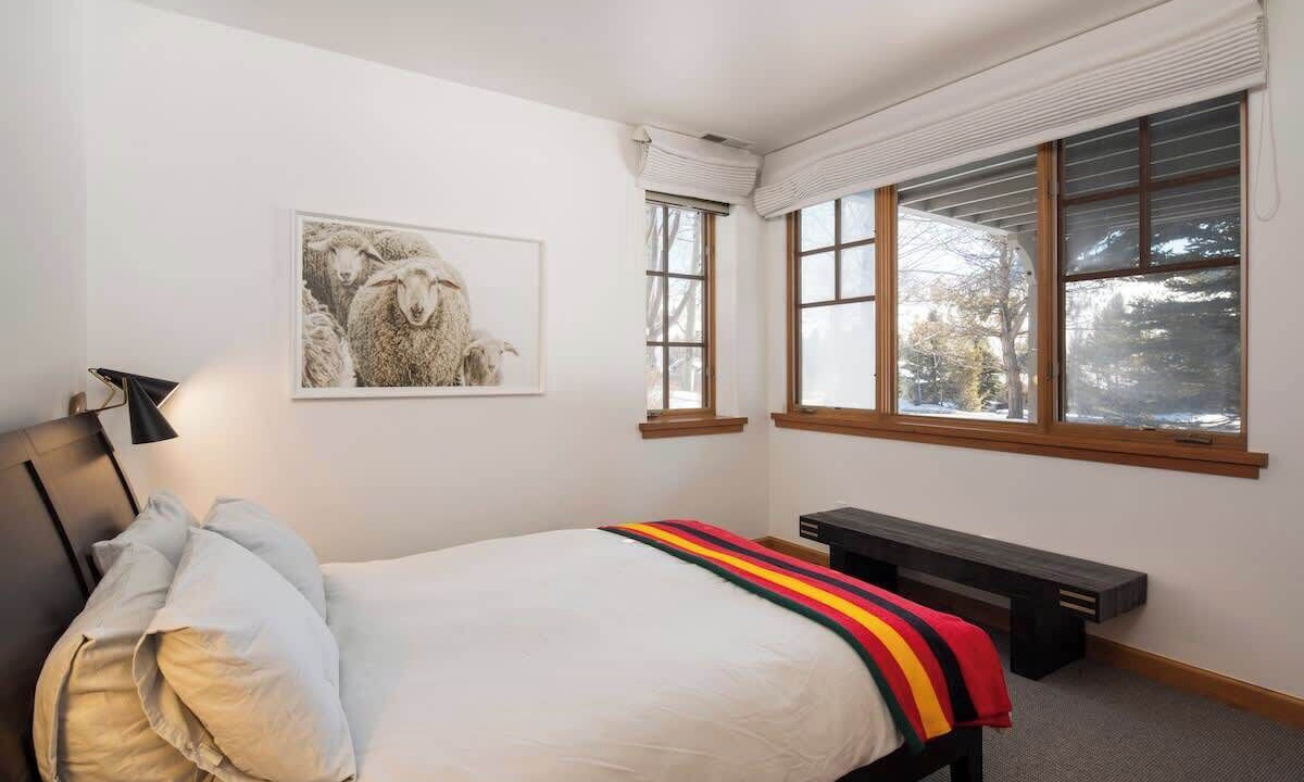Photo of Bedroom in Elkhorn Village