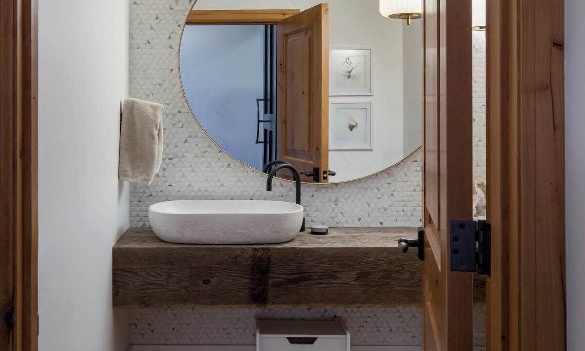 Photo of Bathroom in Elkhorn Village