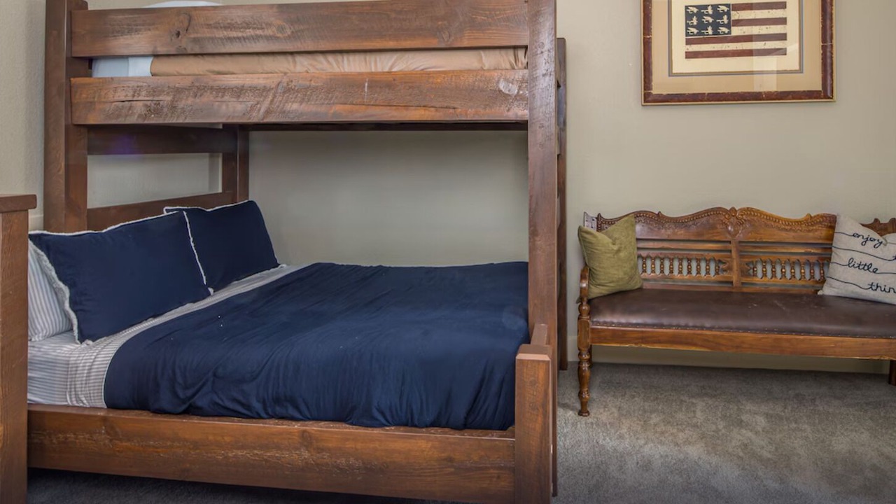 Photo of Bedroom in Saddle Ridge