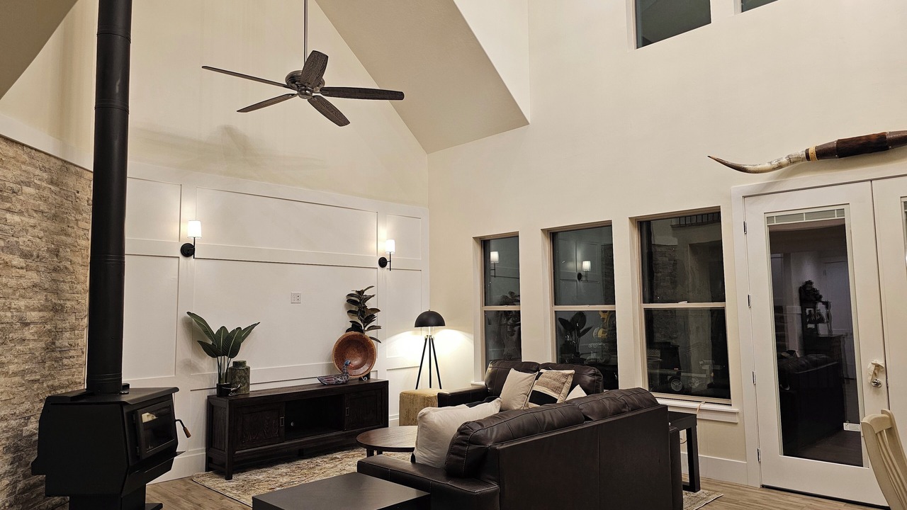 Photo of Bedroom in Sweetwater