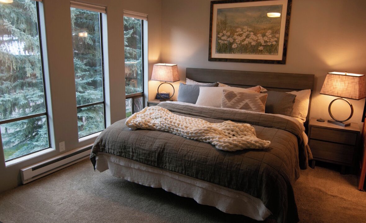 Photo of Bedroom in Warm Springs