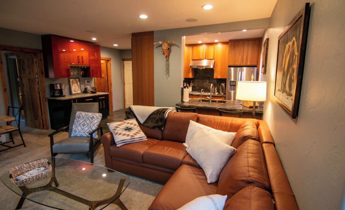 Photo of Livingroom in Warm Springs