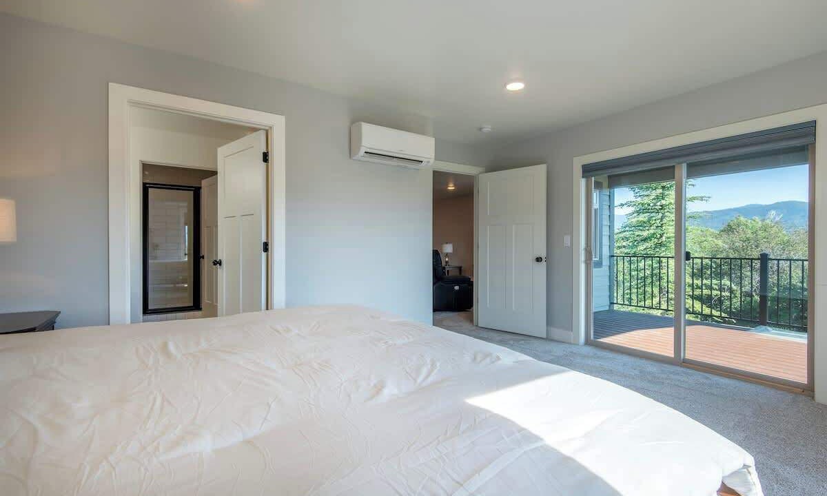 Photo of Bedroom in Victor