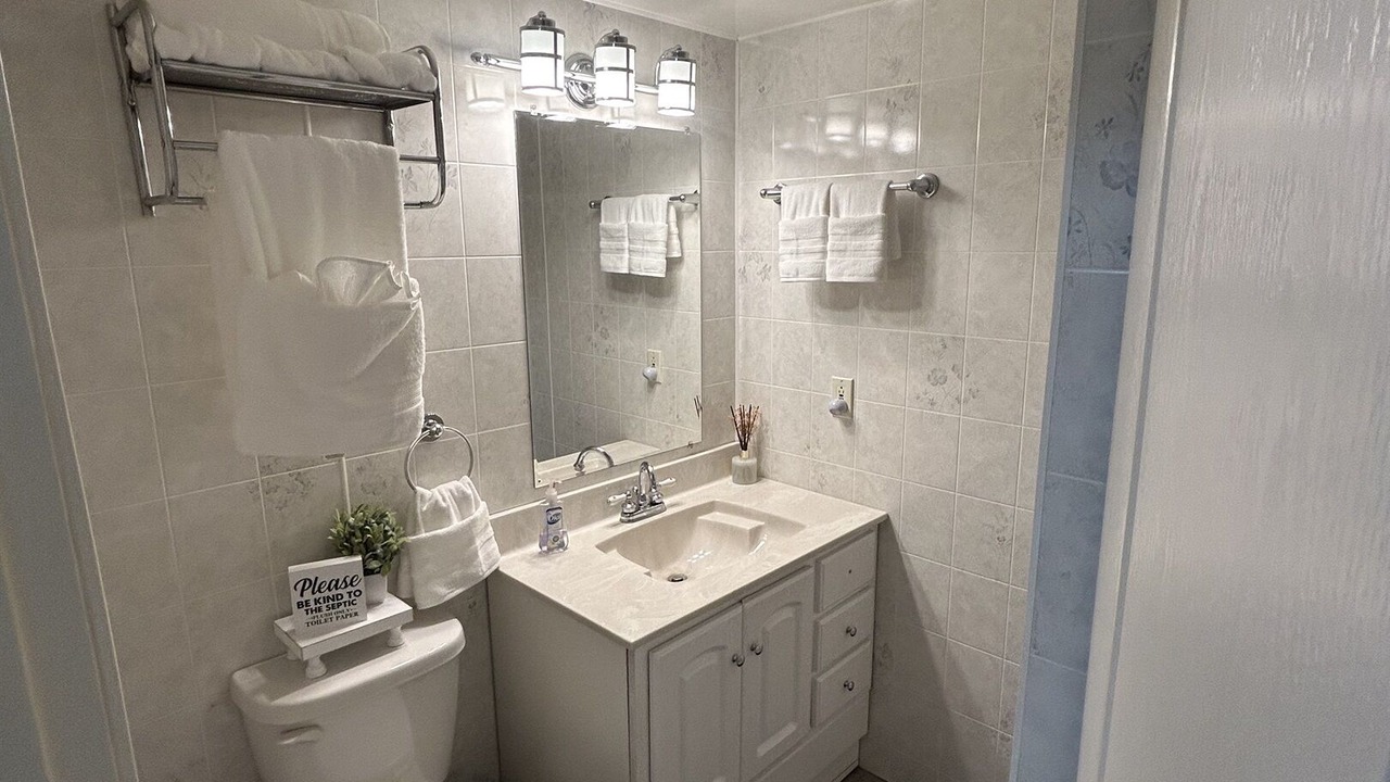 Photo of Bathroom in Cle Elum