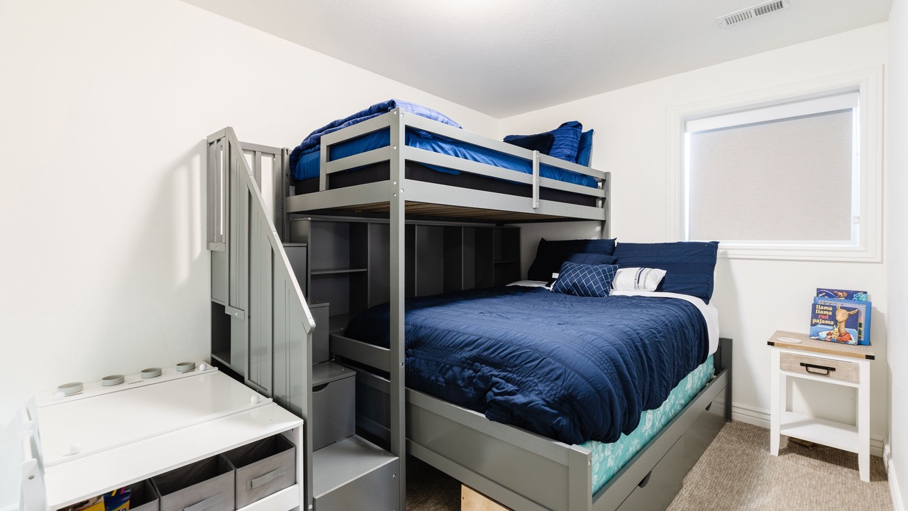 Photo of Bedroom in Sweetwater