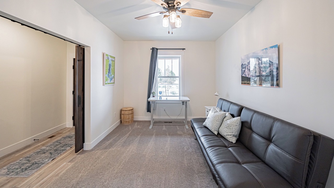 Photo of Livingroom in Ashton