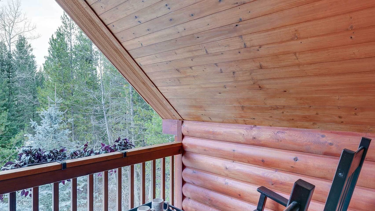 Photo of Patio Balcony in Alpine