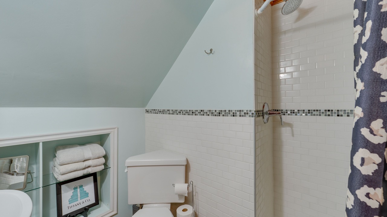 Photo of Bathroom in Alpine
