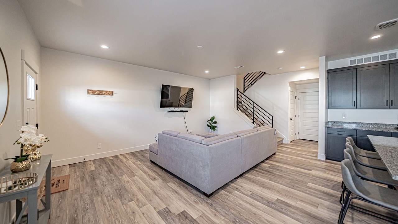 Photo of Livingroom in Ammon