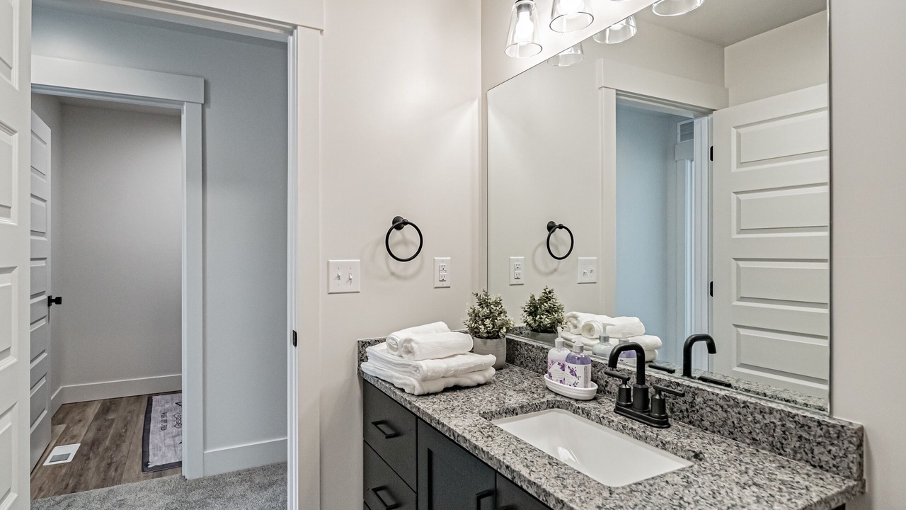Photo of Bathroom in Ammon