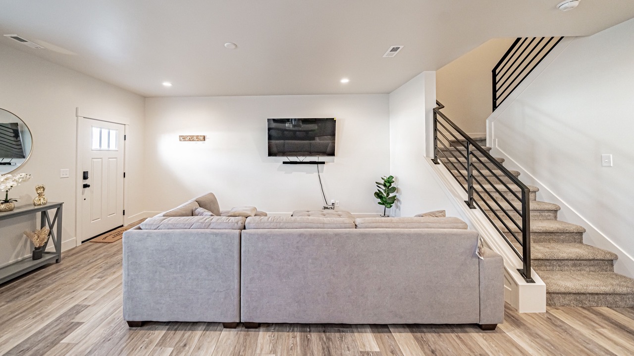 Photo of Livingroom in Ammon