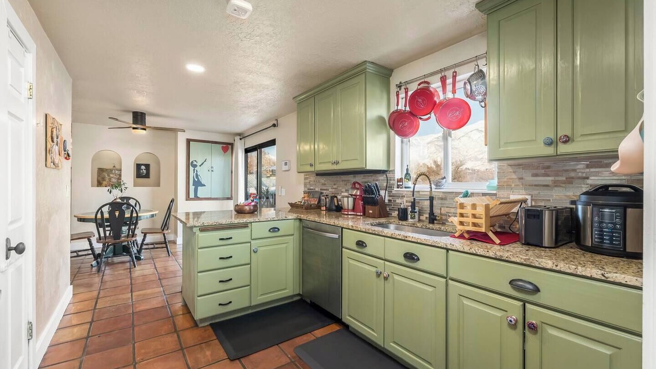 Photo of Kitchen in Layton