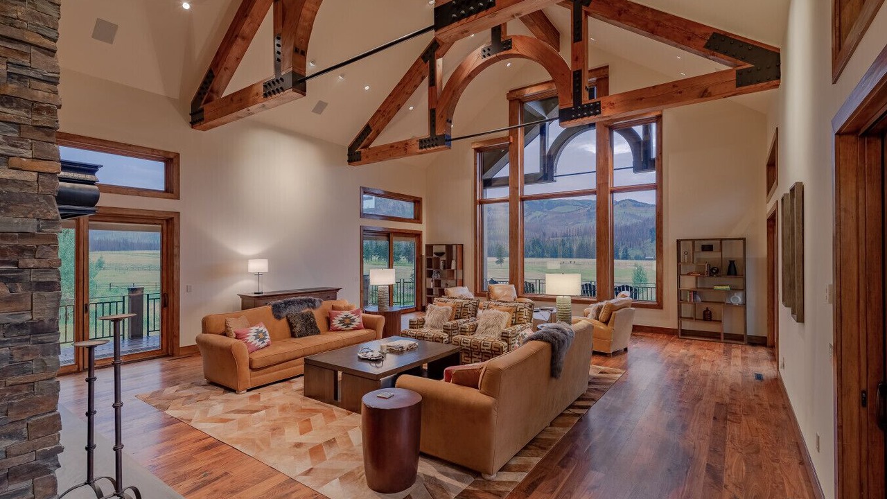 Photo of Livingroom in Game Creek