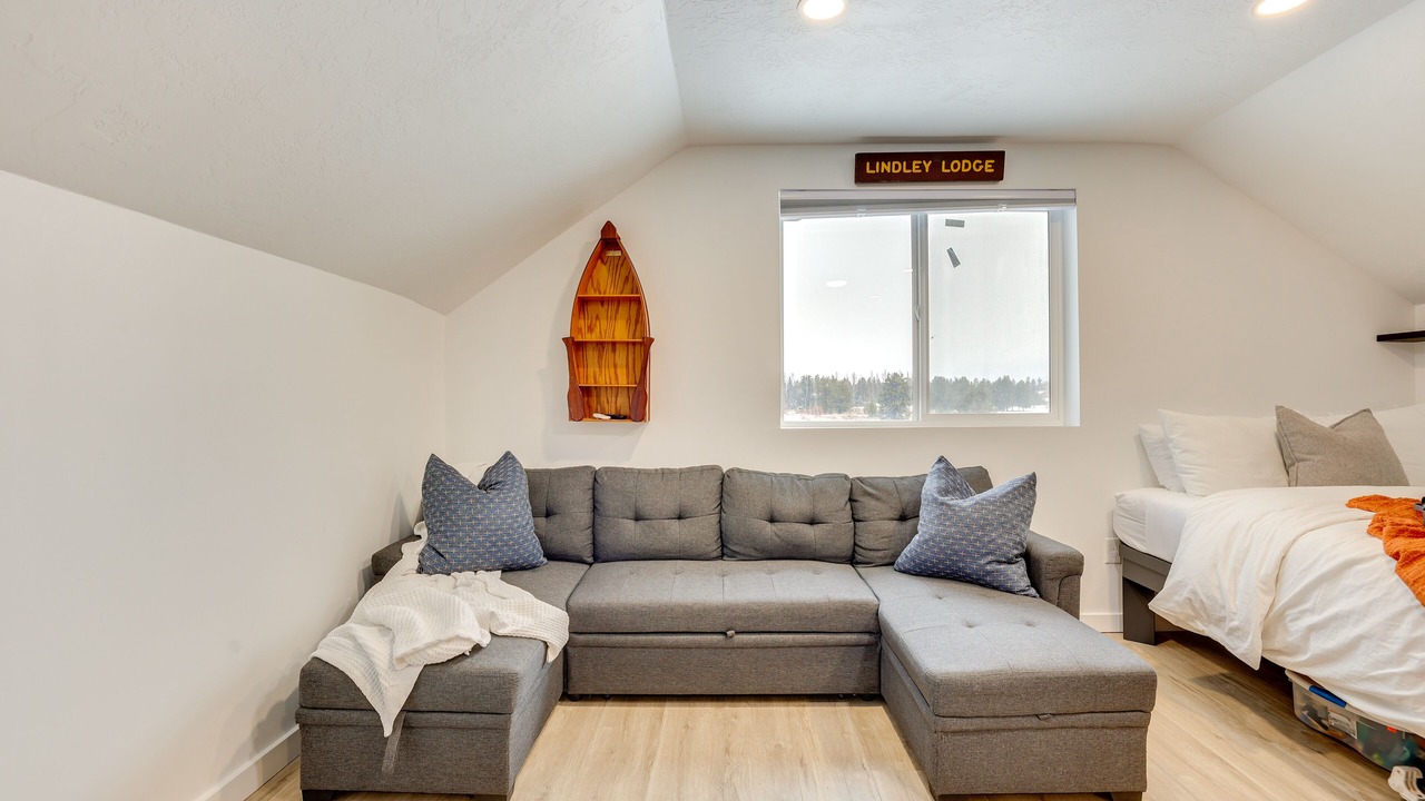 Photo of Bedroom in Fir Grove Estates