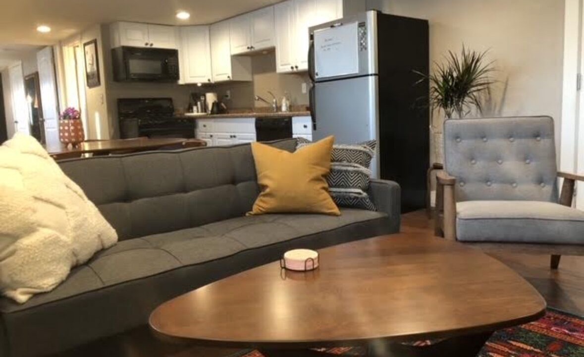 Photo of Livingroom in North Logan
