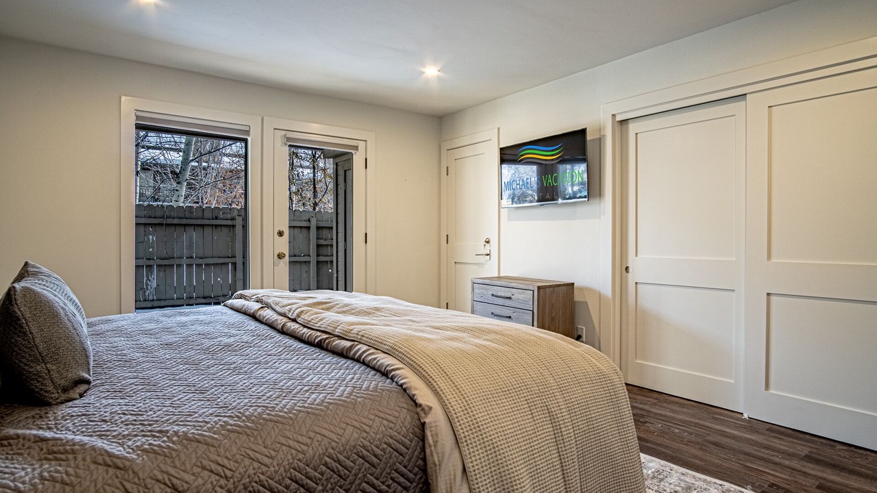 Photo of Bedroom in Warm Springs