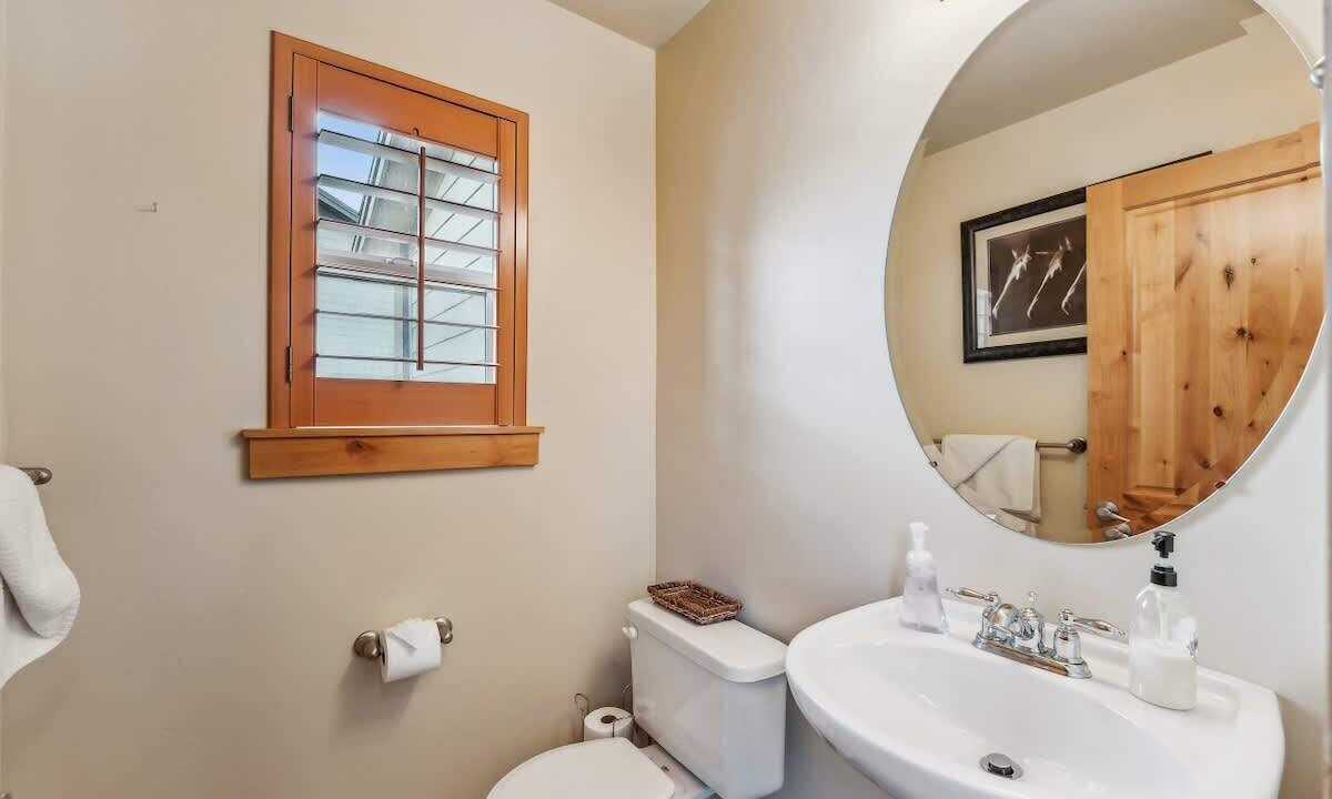 Photo of Bathroom in Bear Hollow Village