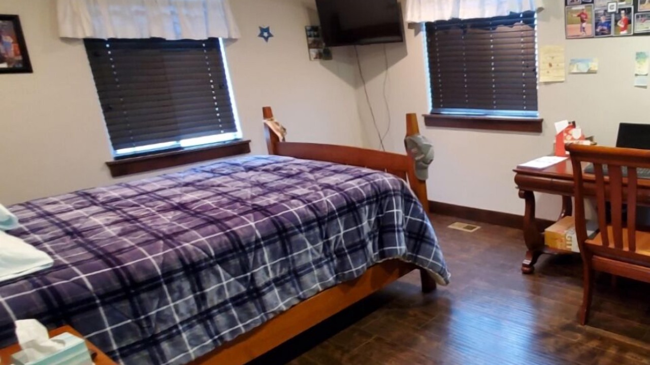 Photo of Bedroom in Dalton Gardens