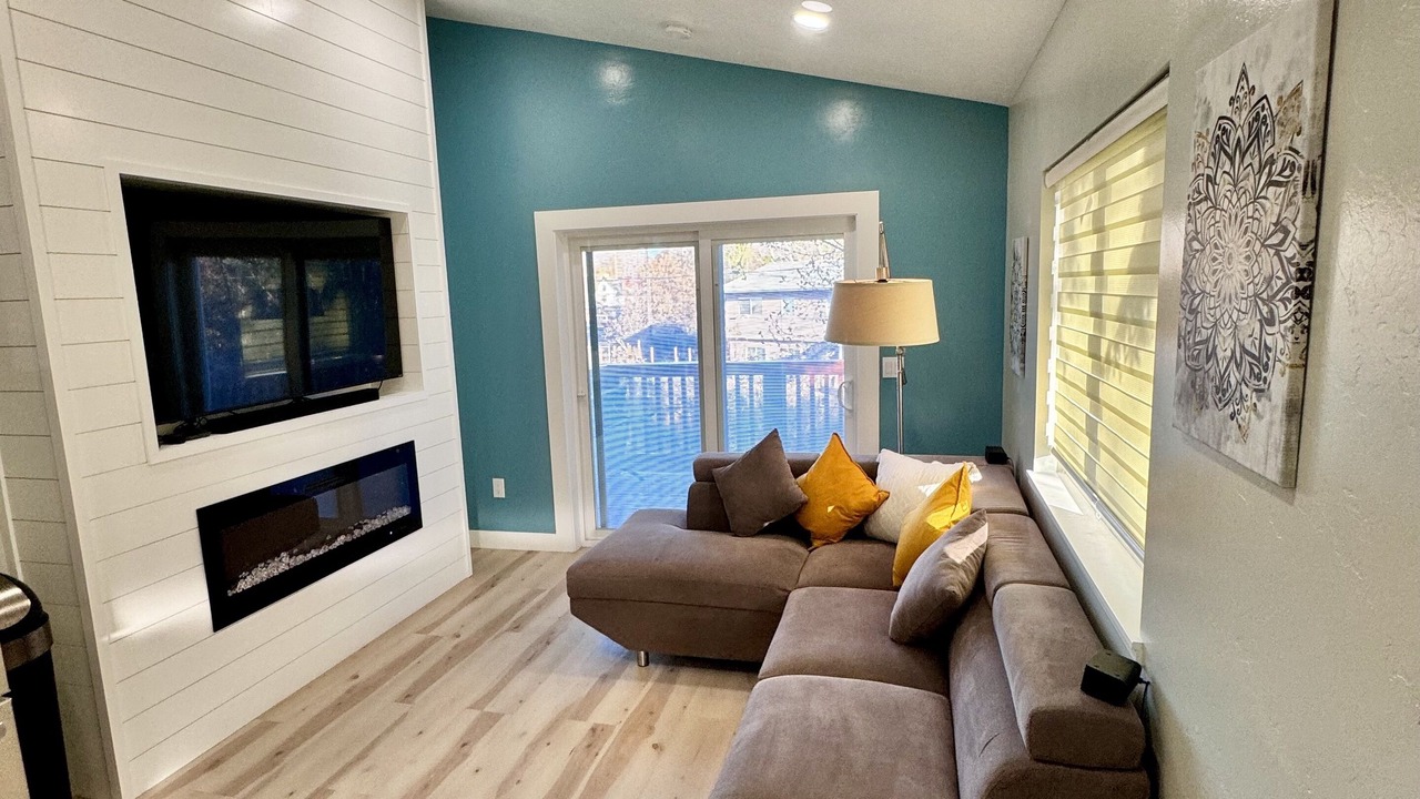 Photo of Livingroom in Logan