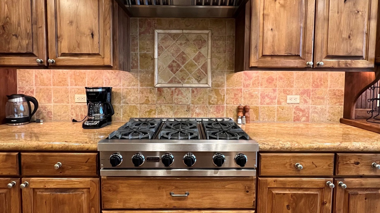 Photo of Kitchen in Warm Springs