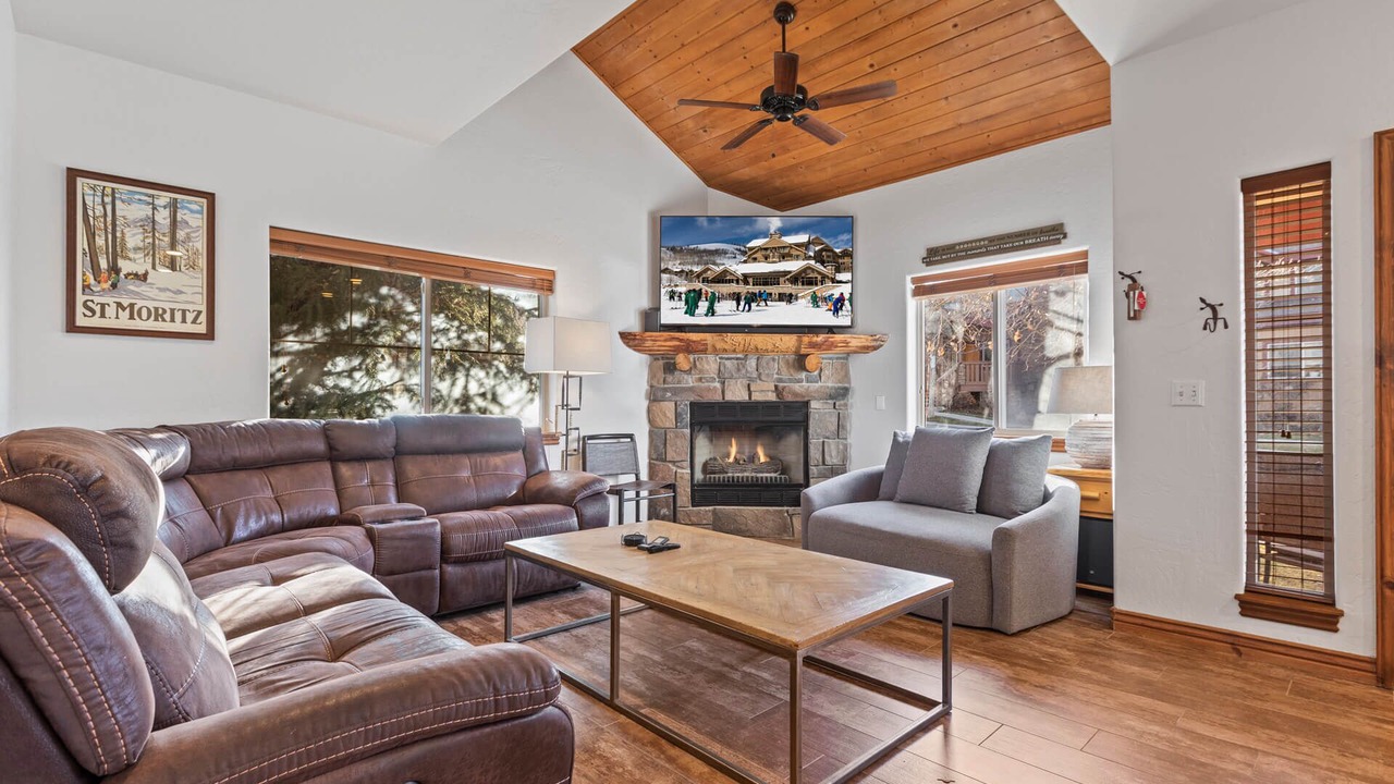Photo of Livingroom in Bear Hollow Village