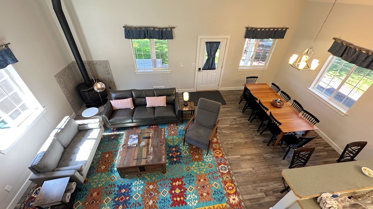 Photo of Livingroom in Creekside Meadows