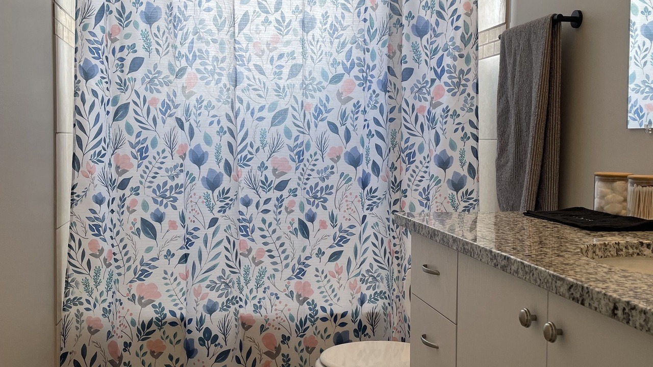 Photo of Bathroom in Roy